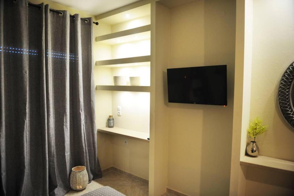 Georgia'S Cozy Rooms #3 カヴァラ エクステリア 写真